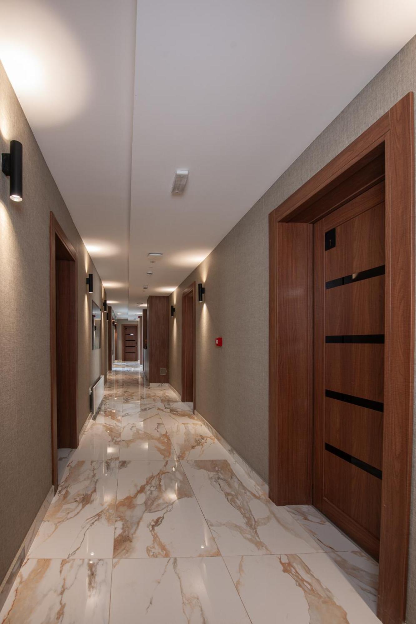 Hotel Kralj Кралево Экстерьер фото
