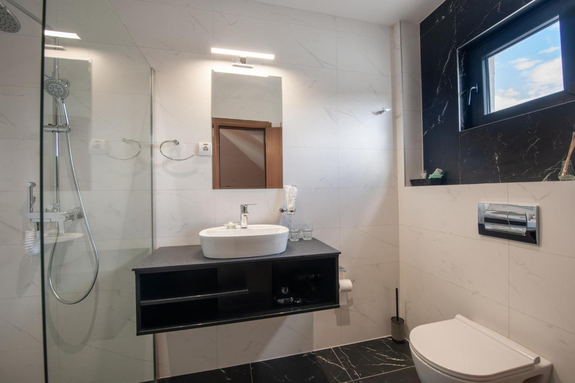 Hotel Kralj Кралево Номер фото