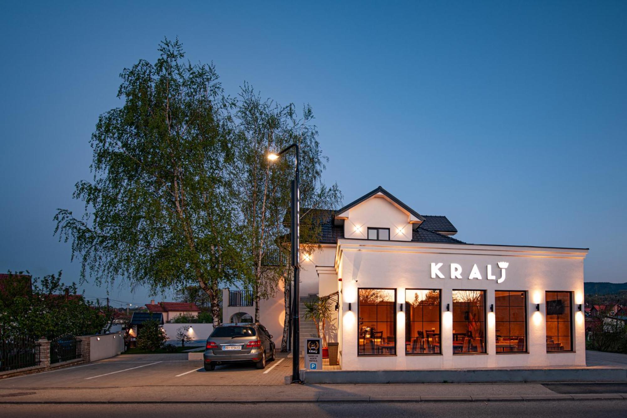Hotel Kralj Кралево Экстерьер фото