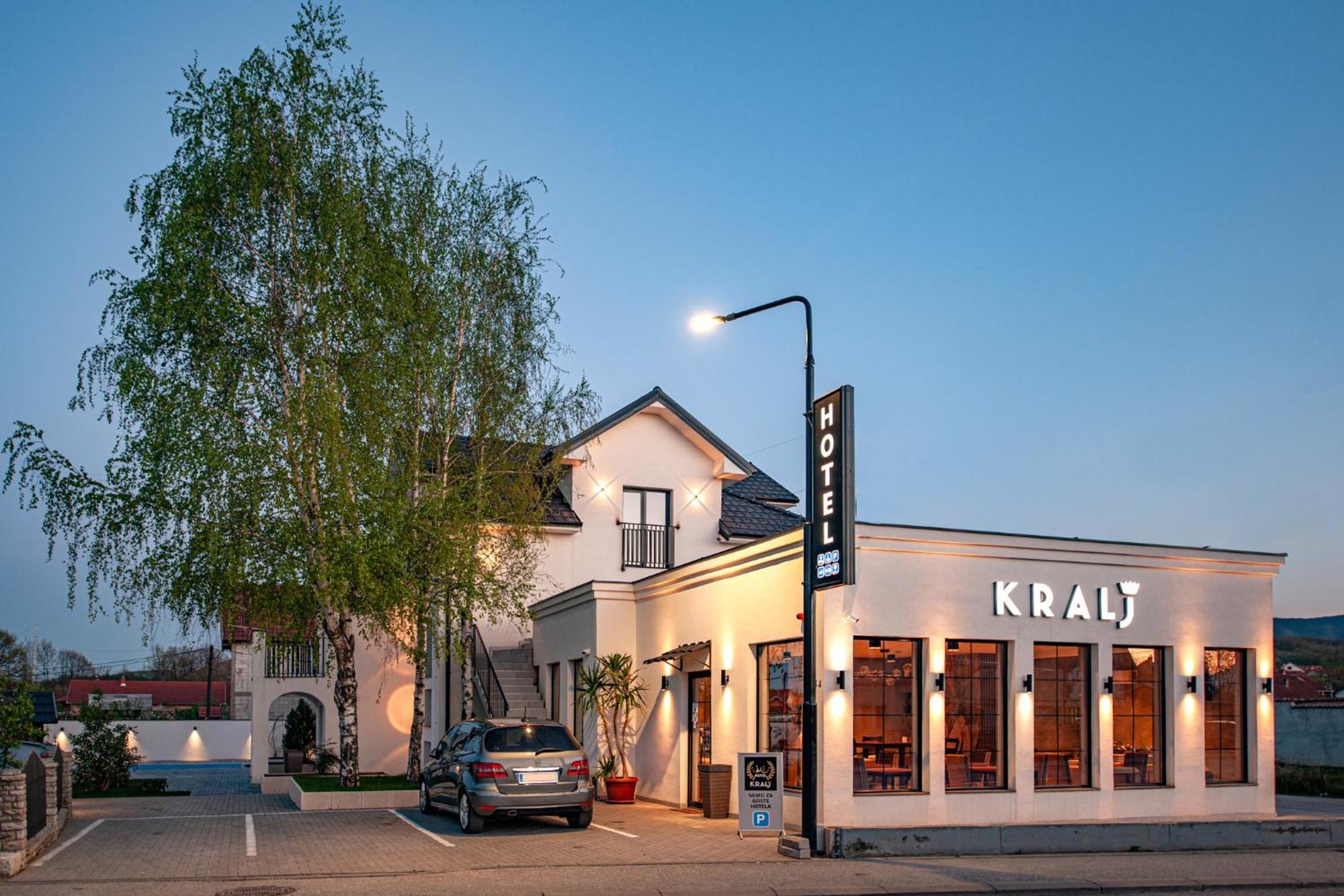 Hotel Kralj Кралево Экстерьер фото