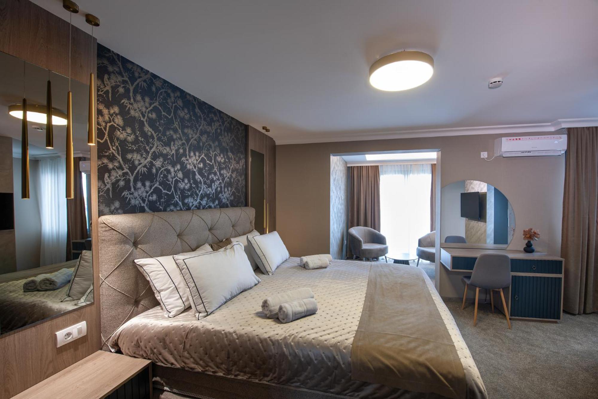 Hotel Kralj Кралево Экстерьер фото