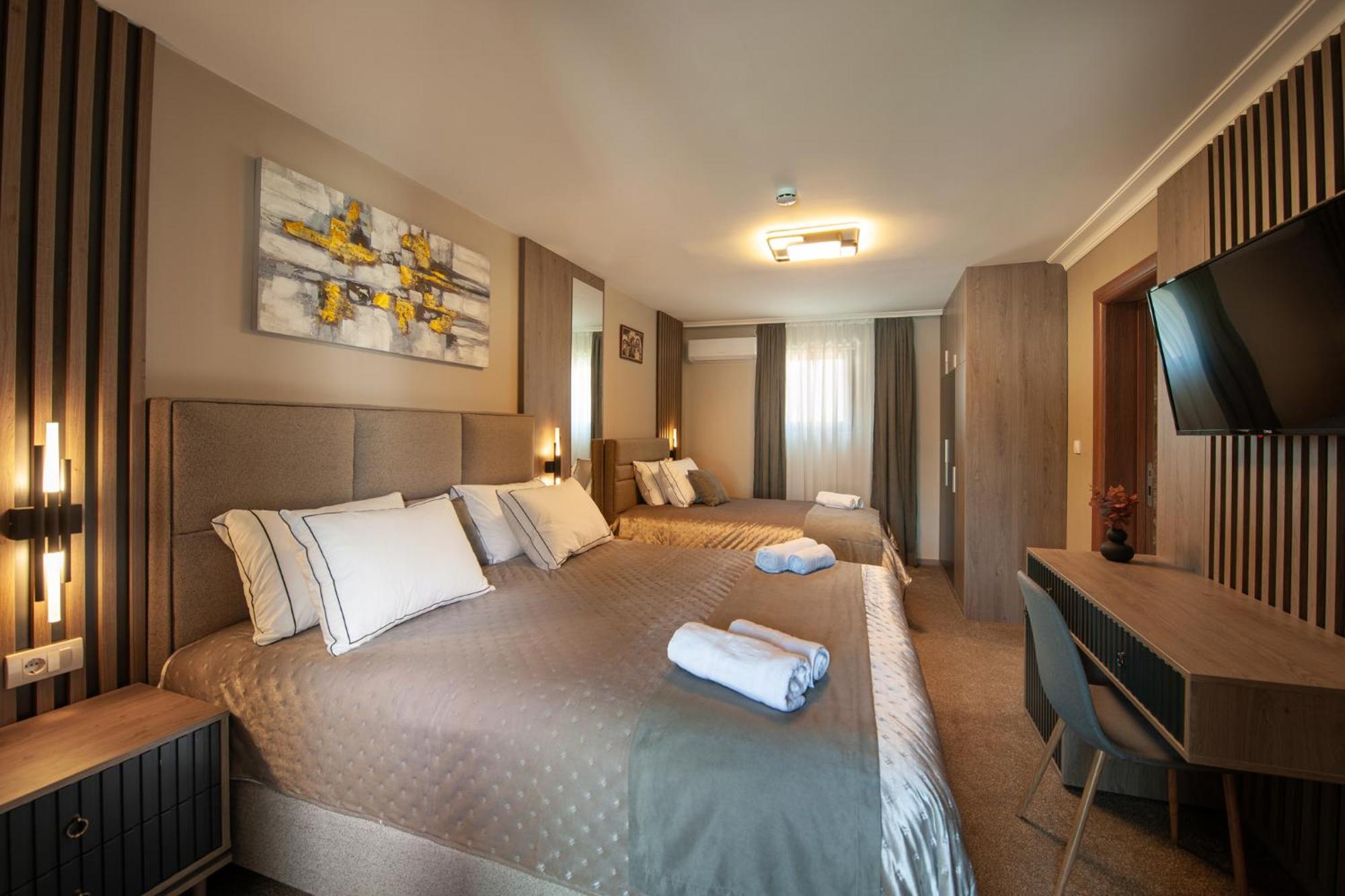 Hotel Kralj Кралево Экстерьер фото